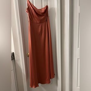 Beautiful Bridesmaid dress. Color:Sedona, Size 14. No alterations. Dry cleaned.